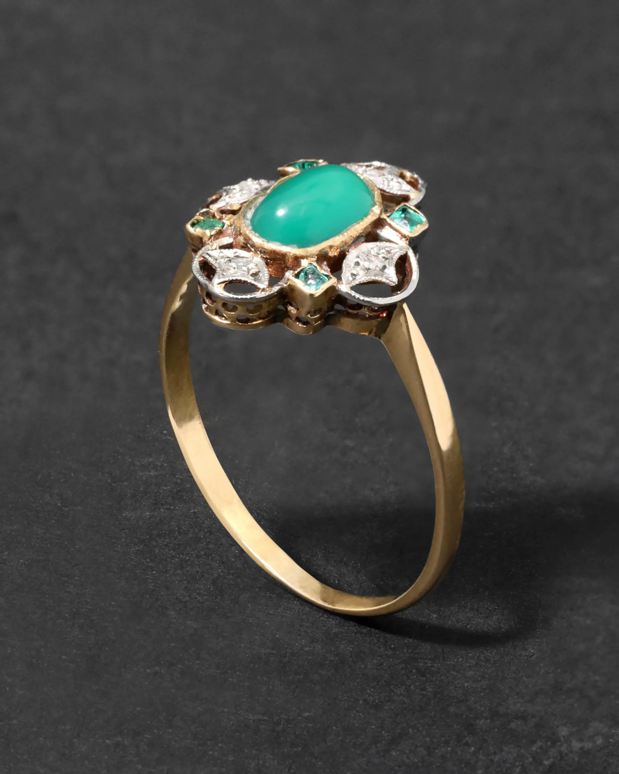 Antique Early 1900s 14k Gold with Emerald & Diamond Abstract Floral Design Ring