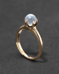 Antique Victorian 10k Gold with Claw Set Moonstone Ring