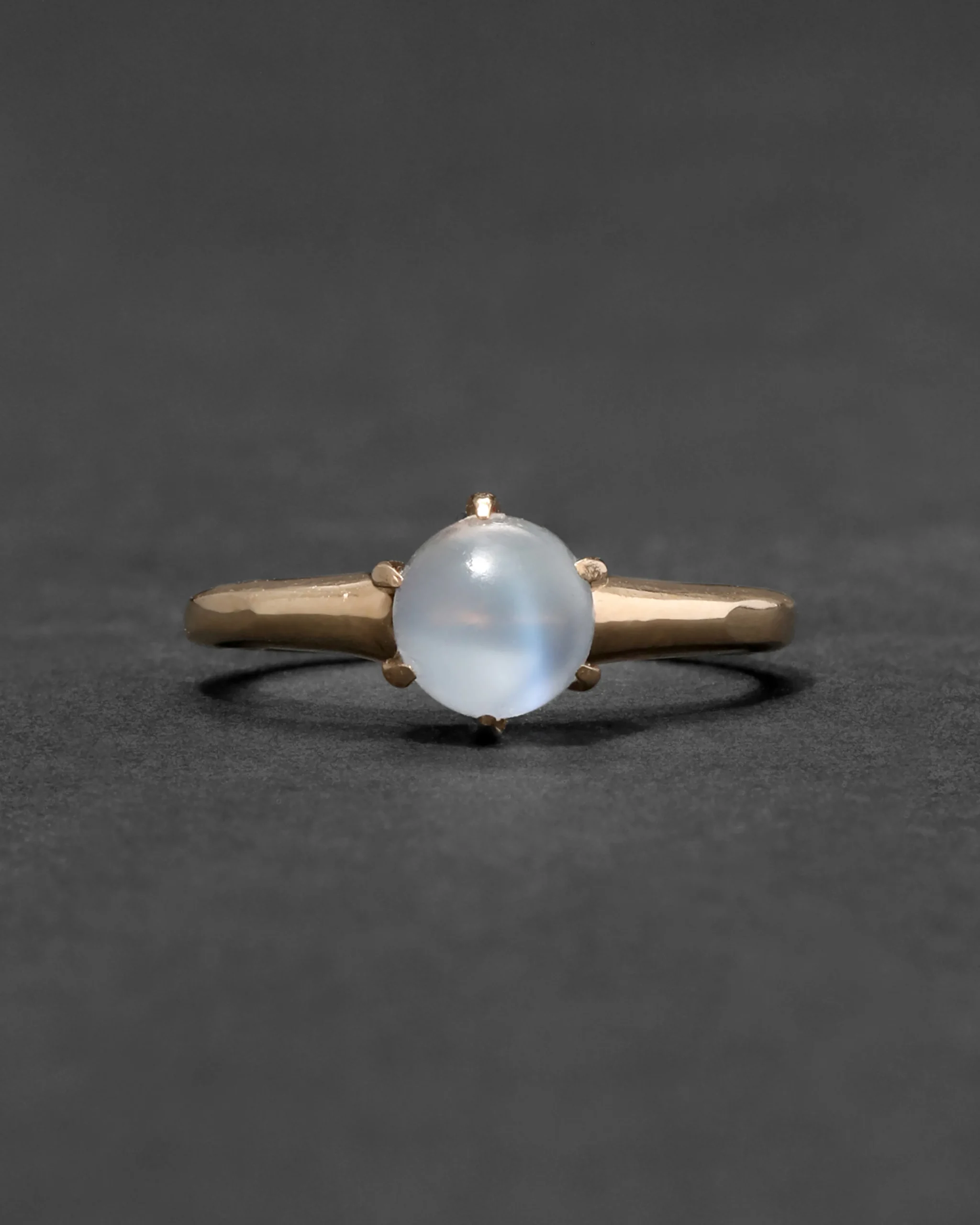 Antique Victorian 10k Gold with Claw Set Moonstone Ring