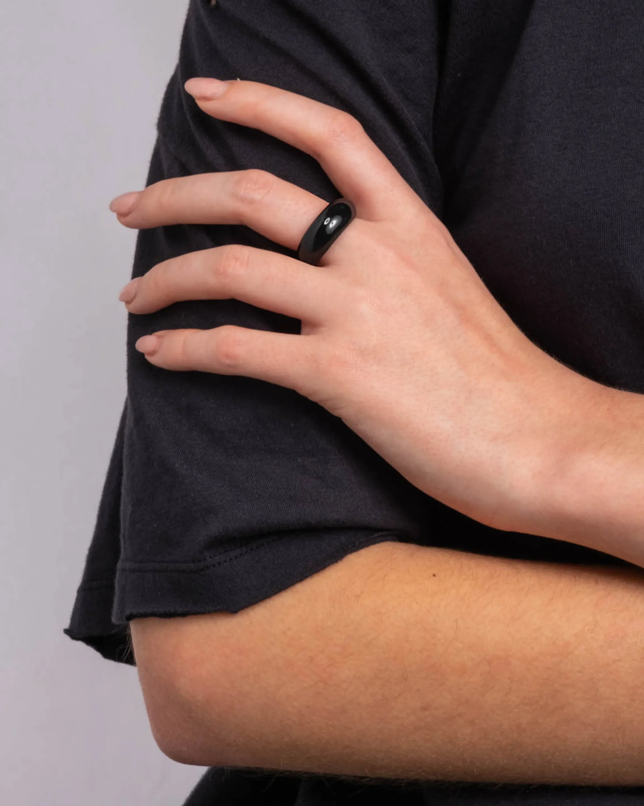 Lucite Tapered Ring- Onyx