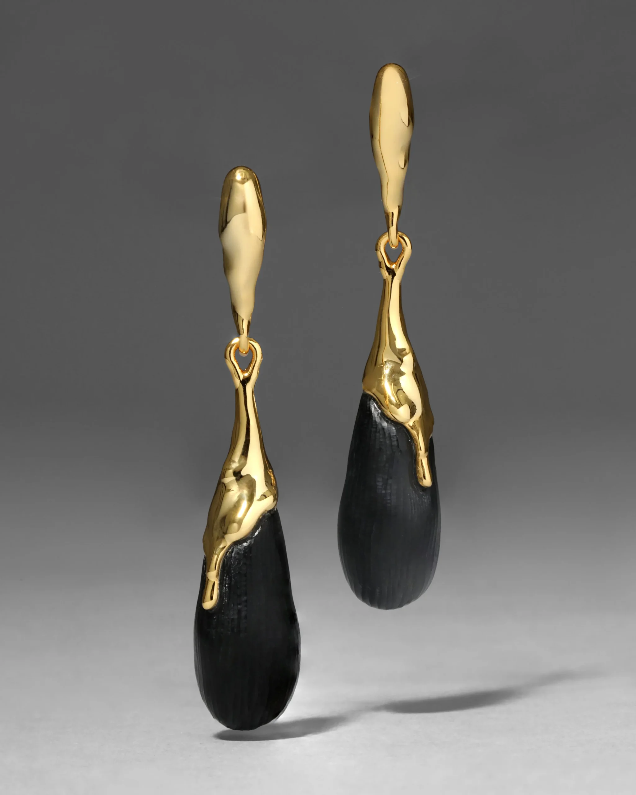 Lucite Teardrop Post Earring- Black