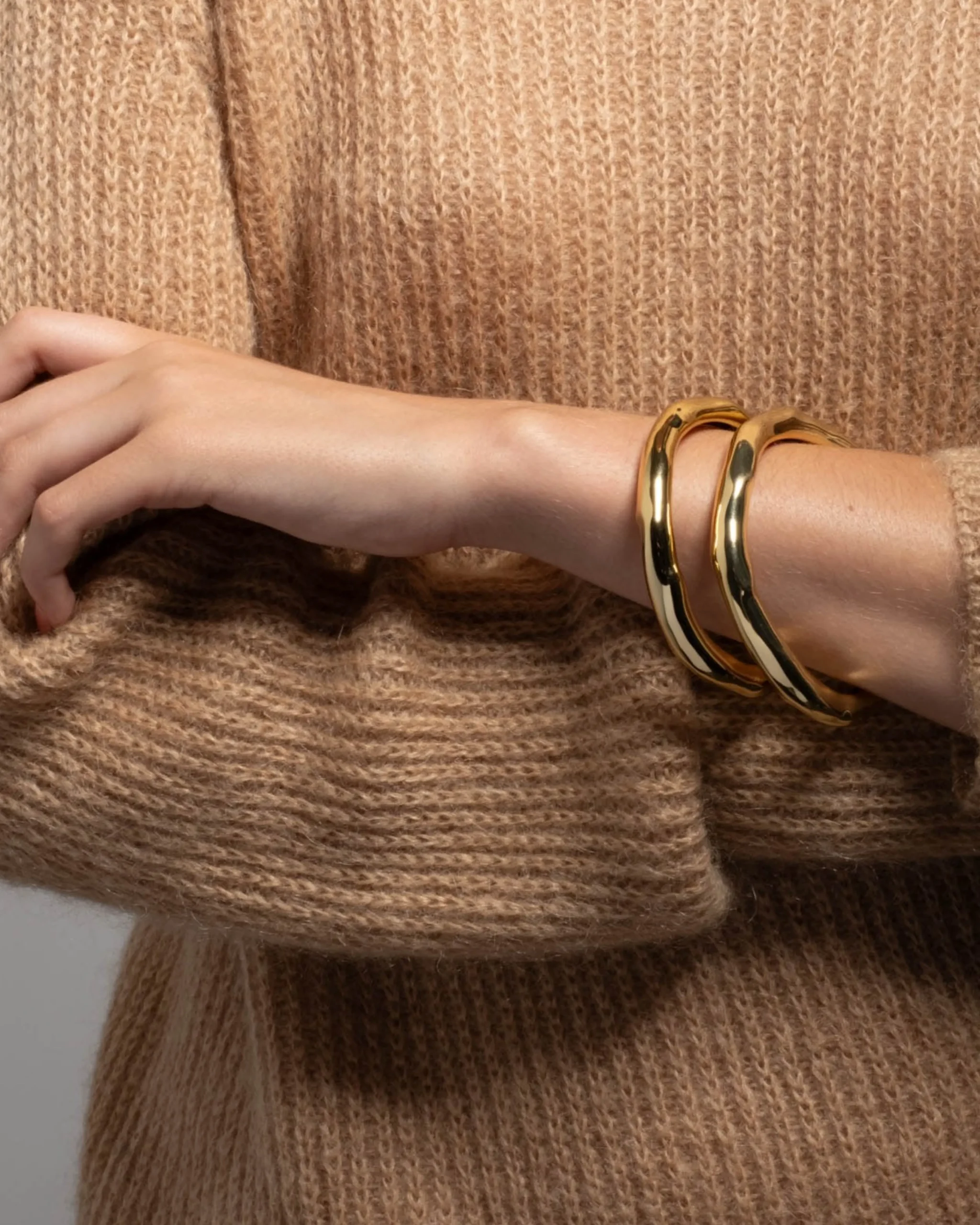 Small Molten Bangle Bracelet- Gold