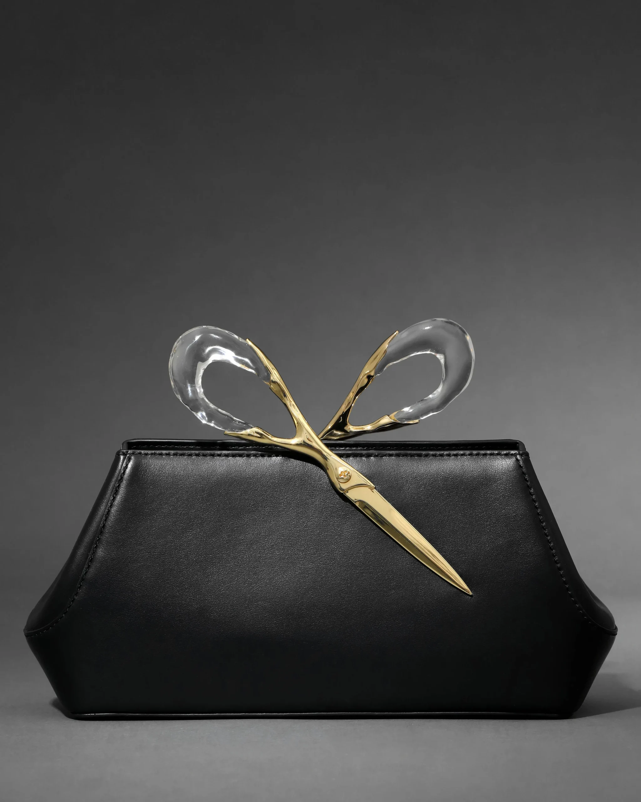 The Scissor Clutch- Black