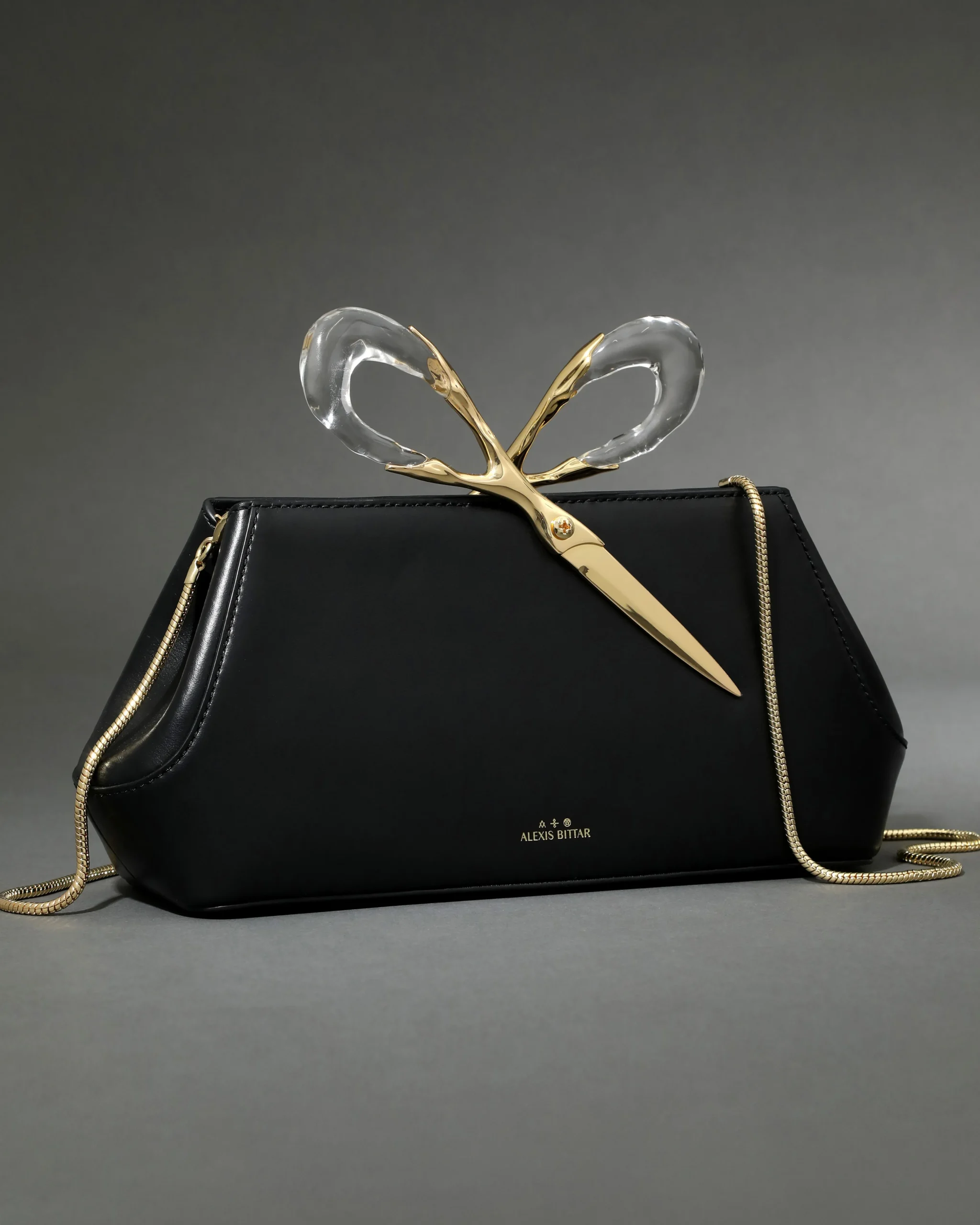 The Scissor Clutch- Black