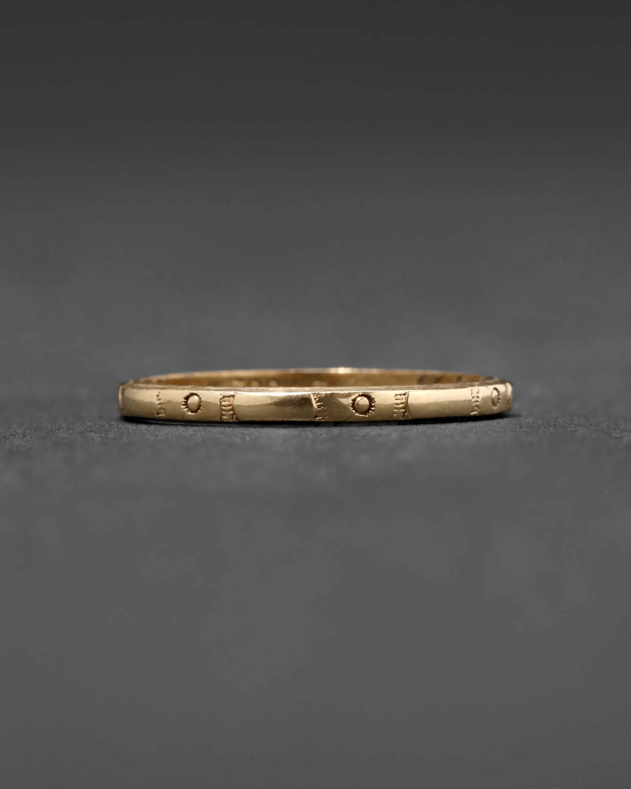 Vintage 14k Gold XO Band Ring