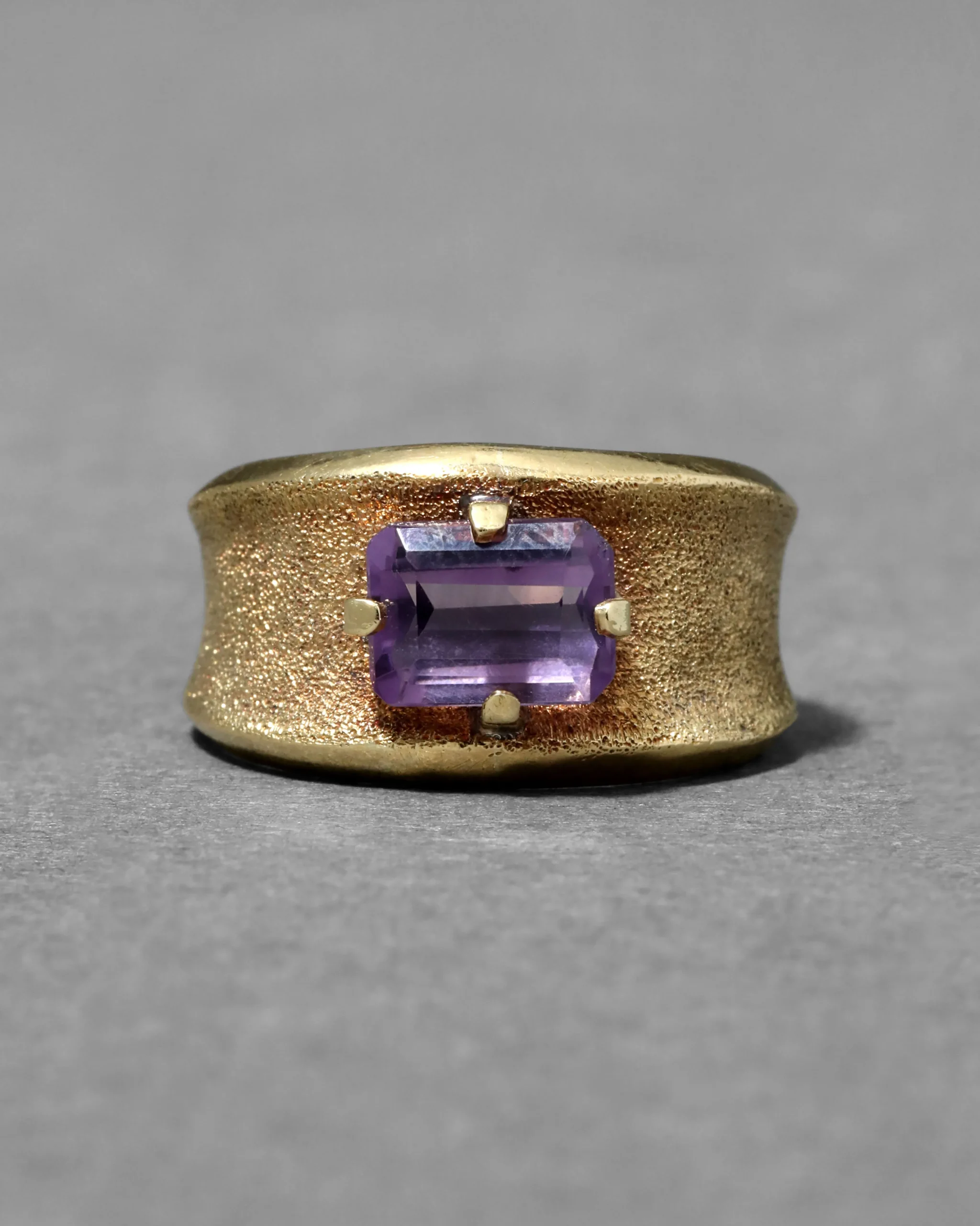Vintage 1970s 18k Gold & Amethyst Baguette Cigar Band Ring