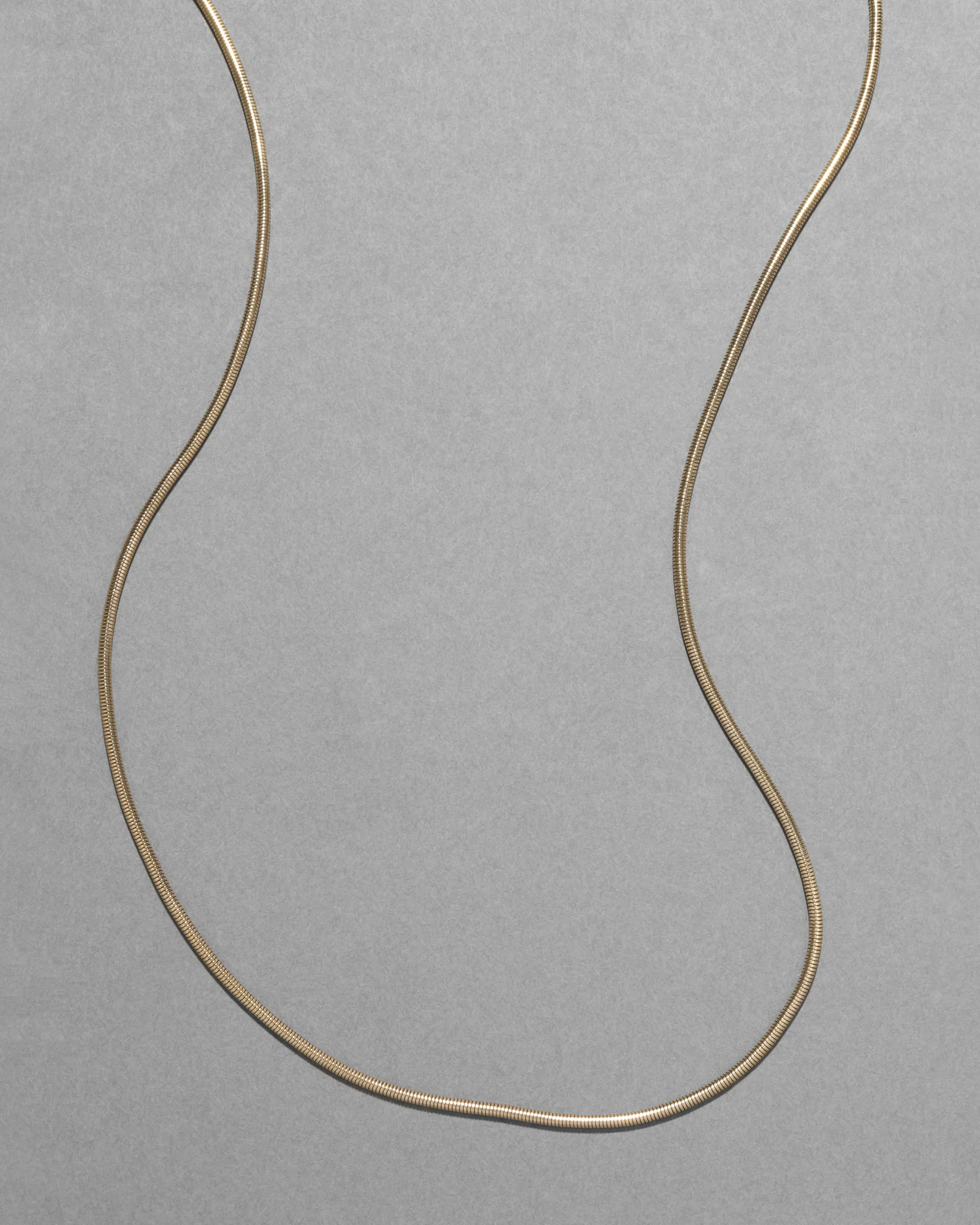 Vintage 1940s 14k Gold Italian Thin Round Snake Chain Necklace