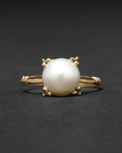 Vintage 1960s 18k Gold & Prong Set Natural Pearl Ring