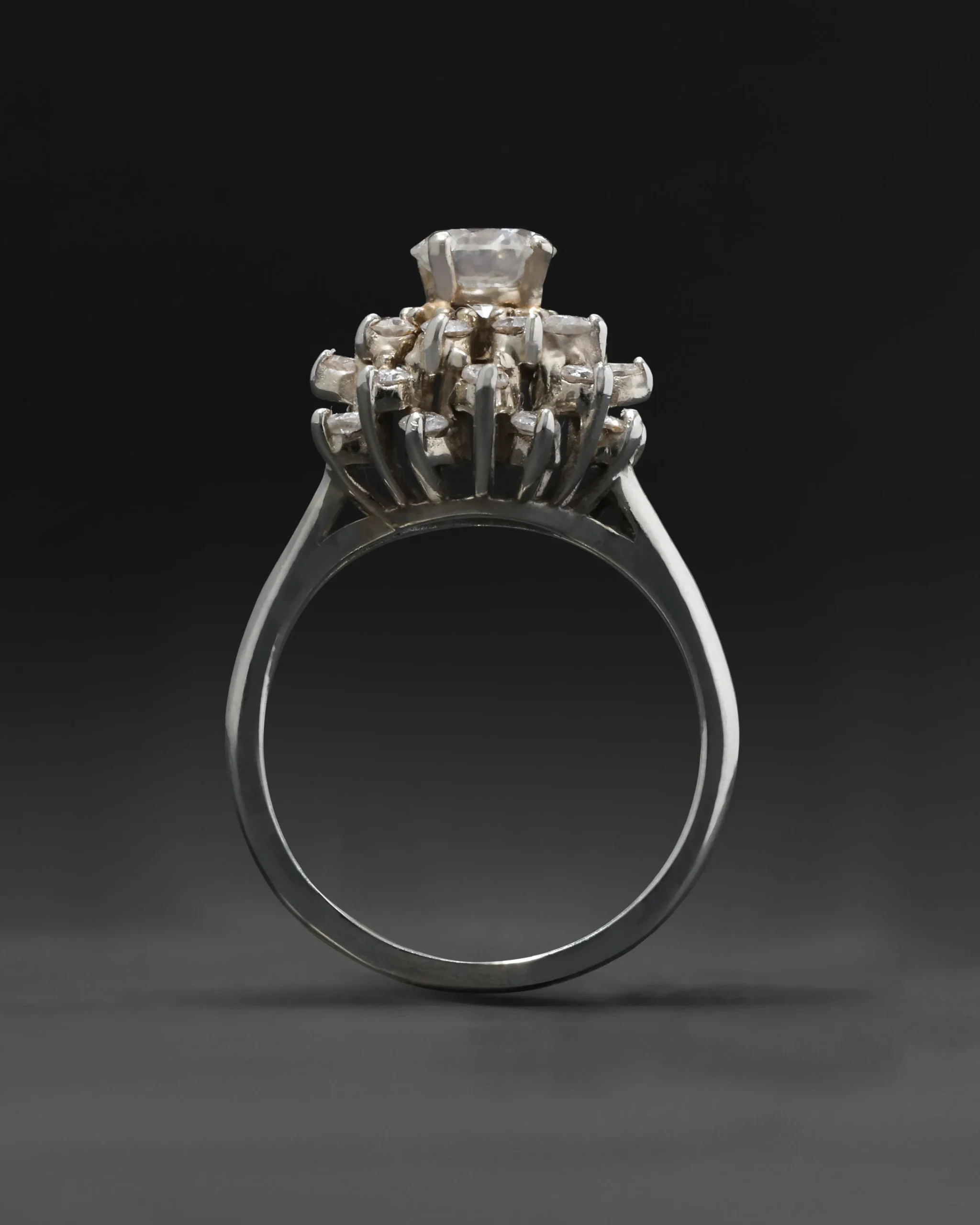 Vintage 1950s 18k White Gold Diamond Ring